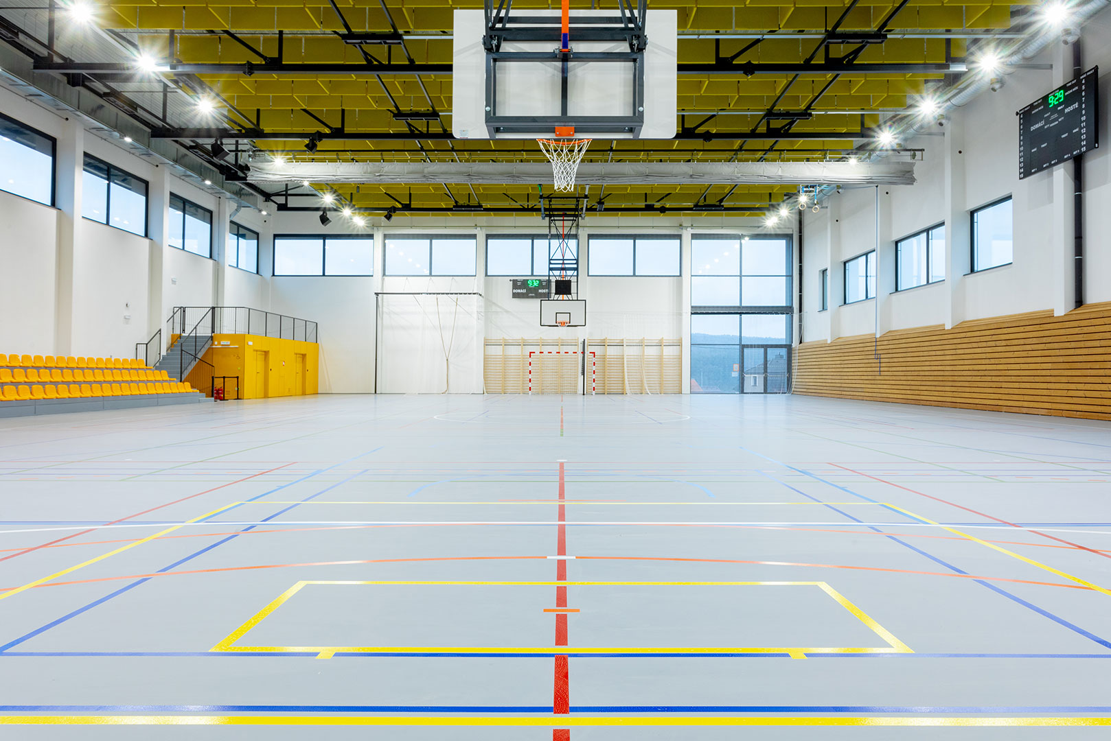 Sportovní hala a rekonstrukce tělocvičny při ZŠ Dýšina